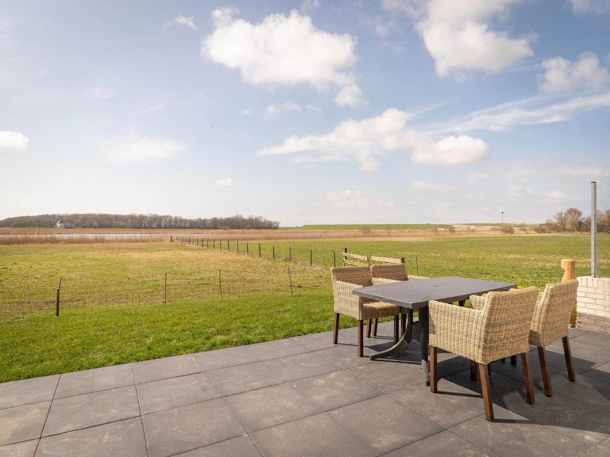 Fantastic Bungalow On Texel เดอค็อกส์ดอร์ป ภายนอก รูปภาพ